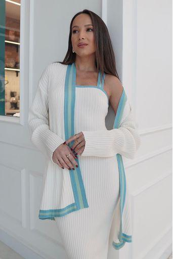 Amanda Capellani Casaco Flavia Off White e Azul Mergulho